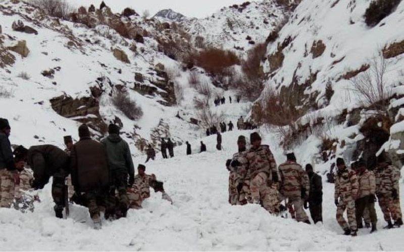  جنوبی کشمیر کے جنگلاتی علاقے سےدوسرےلاپتہ فوجی جوان کی لاش برآمد